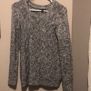 Tommy Hilfiger sweater, worn once!